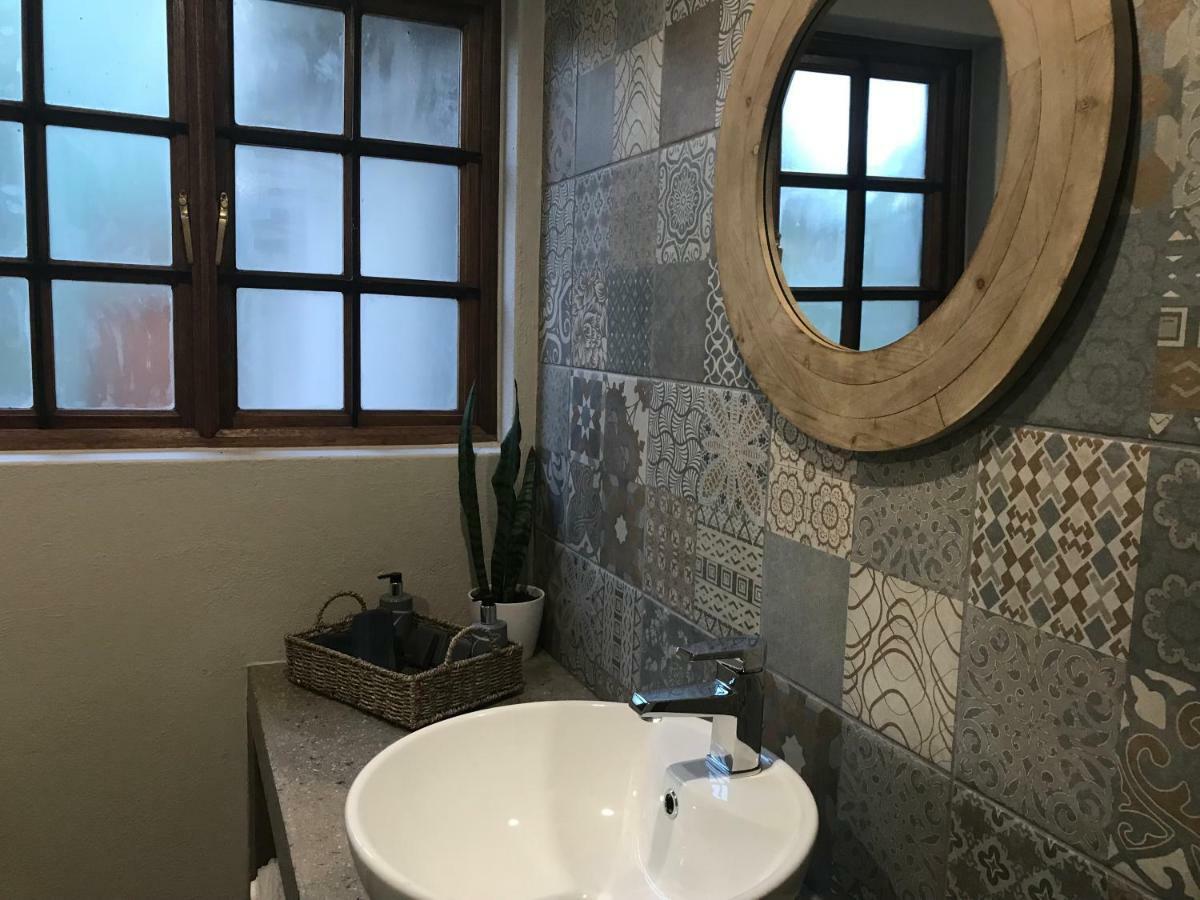 Lowveld Living Guesthouse Mbombela Zewnętrze zdjęcie